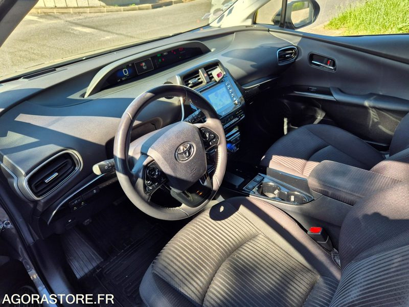 Toyota prius hybride 1.6 finition premium - 2020 - 106 500km - Voiture: photos 3 Toyota prius hybride 1.6 finition premium - 2020 - 106 500km - Voiture: photos 3