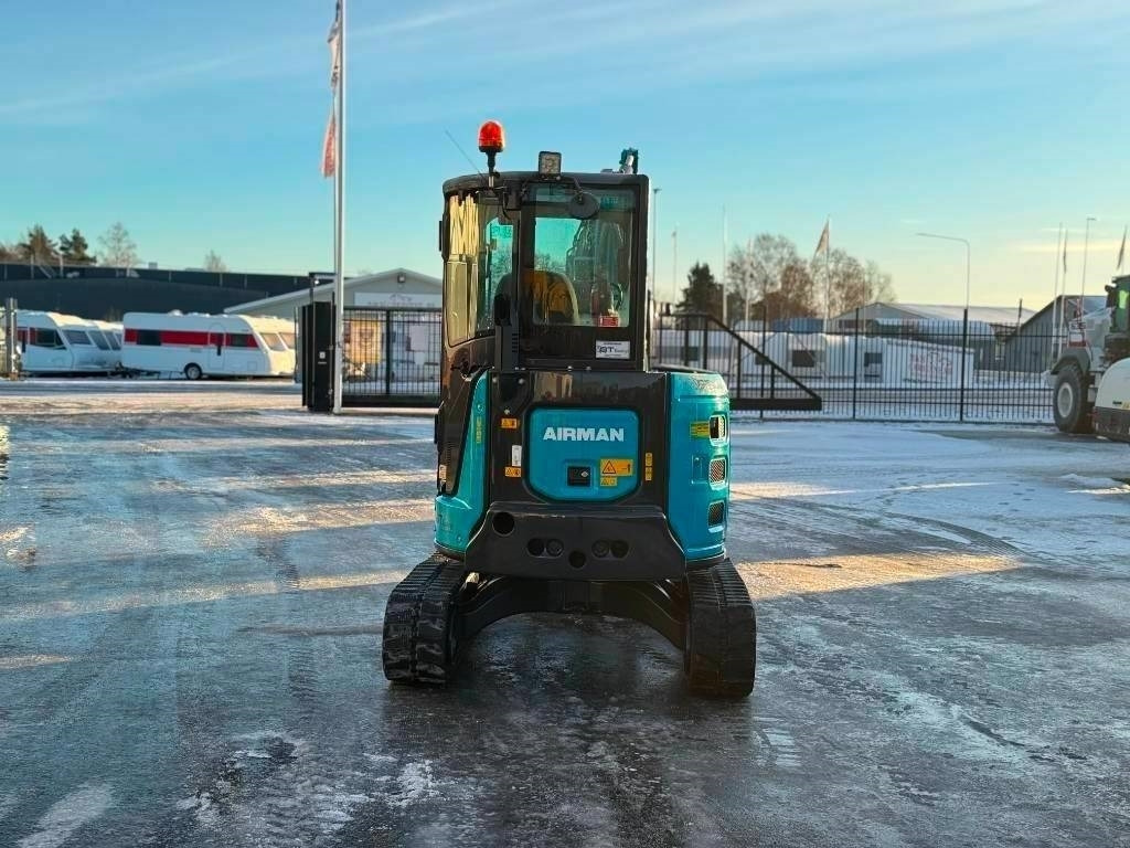 Airman AX 38 U-6 A - Mini pelle: photos 5 Airman AX 38 U-6 A - Mini pelle: photos 5