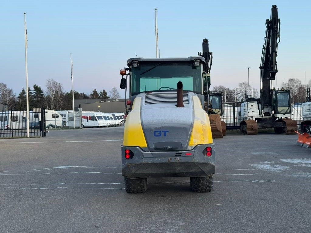 Dynapack CA1500D - Compacteur à pieds de mouton/ Monocylindre: photos 4 Dynapack CA1500D - Compacteur à pieds de mouton/ Monocylindre: photos 4