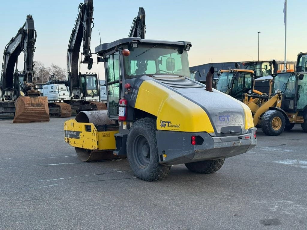 Dynapack CA1500D - Compacteur à pieds de mouton/ Monocylindre: photos 5 Dynapack CA1500D - Compacteur à pieds de mouton/ Monocylindre: photos 5