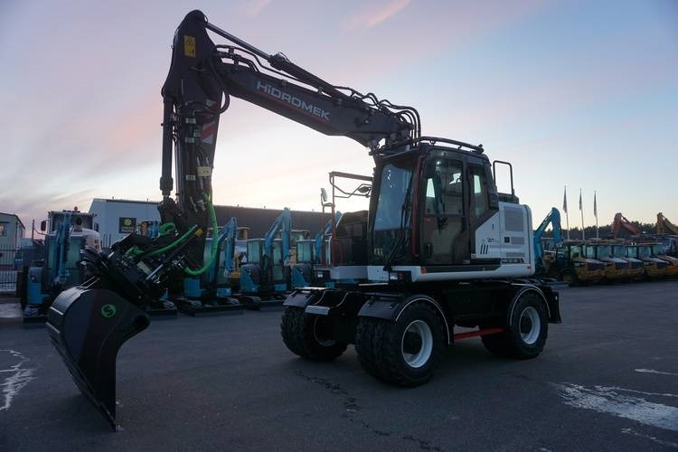 Hidromek HMK 150WR-5 - Pelle sur pneus: photos 2 Hidromek HMK 150WR-5 - Pelle sur pneus: photos 2