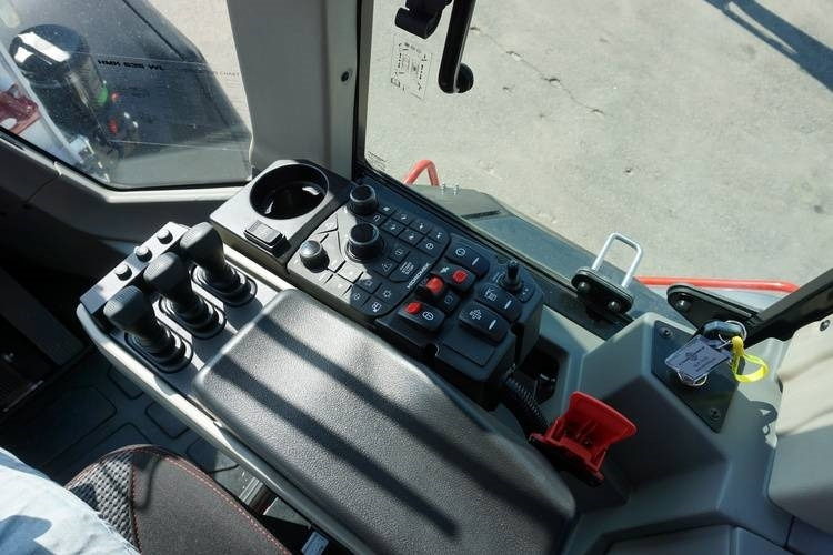 Chargeuse sur pneus Hidromek HMK 635WL-5 *Uthyres*: photos 6