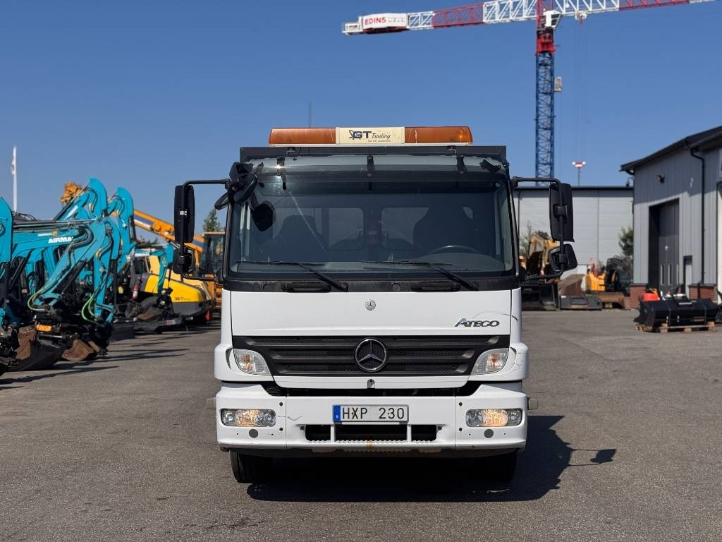 Mercedes-Benz Atego 1524 L 4X2 Växlare Pallift - Camion fourgon: photos 2 Mercedes-Benz Atego 1524 L 4X2 Växlare Pallift - Camion fourgon: photos 2