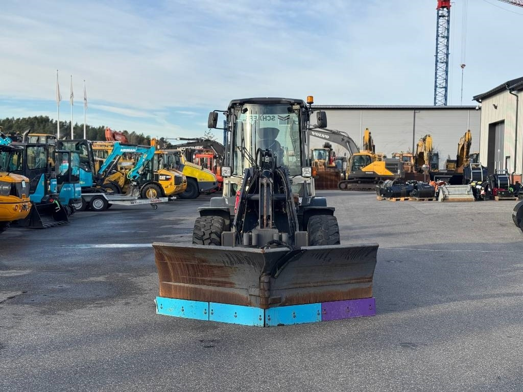 Terex TL 100 - Chargeuse sur pneus: photos 1 Terex TL 100 - Chargeuse sur pneus: photos 1