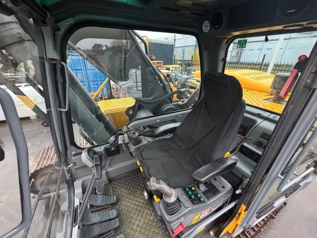 Volvo EC 290 B N LC - Pelle sur chenille: photos 2 Volvo EC 290 B N LC - Pelle sur chenille: photos 2