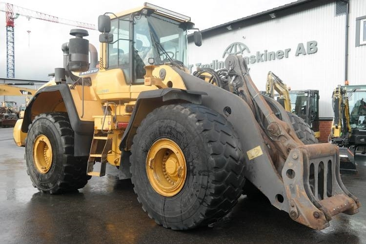 Volvo L220 G - Chargeuse sur pneus: photos 1 Volvo L220 G - Chargeuse sur pneus: photos 1