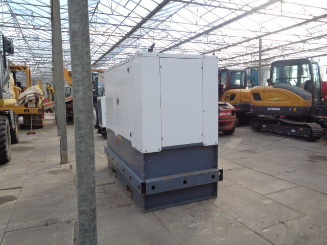 Diversen 60 KVA Aggreko 60 KVA - Groupe électrogène: photos 4 Diversen 60 KVA Aggreko 60 KVA - Groupe électrogène: photos 4