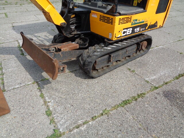 JCB 15C-1 - Mini pelle: photos 3 JCB 15C-1 - Mini pelle: photos 3