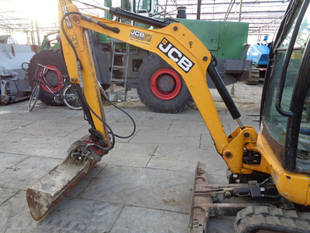 Mini pelle JCB 8018: photos 14