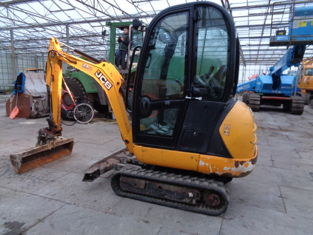 Mini pelle JCB 8018: photos 8
