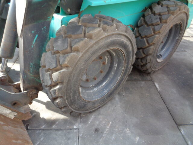 Kato AS25 - Mini chargeuse: photos 5 Kato AS25 - Mini chargeuse: photos 5