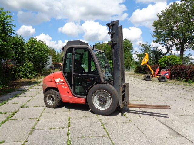 Manitou MSI 35 - Chariot élévateur diesel: photos 1 Manitou MSI 35 - Chariot élévateur diesel: photos 1