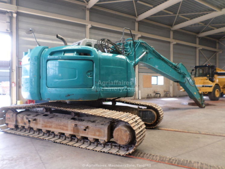 New Holland Kobelco Kobelco E 235 BSR-2 E 235 BSR-2 - Pelle sur chenille: photos 3 New Holland Kobelco Kobelco E 235 BSR-2 E 235 BSR-2 - Pelle sur chenille: photos 3