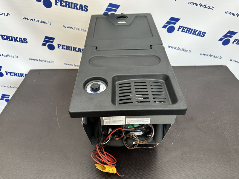 DAF Brand new fridge refrigerator XF105 / XF106 - Cabine et intérieur pour Camion: photos 4 DAF Brand new fridge refrigerator XF105 / XF106 - Cabine et intérieur pour Camion: photos 4