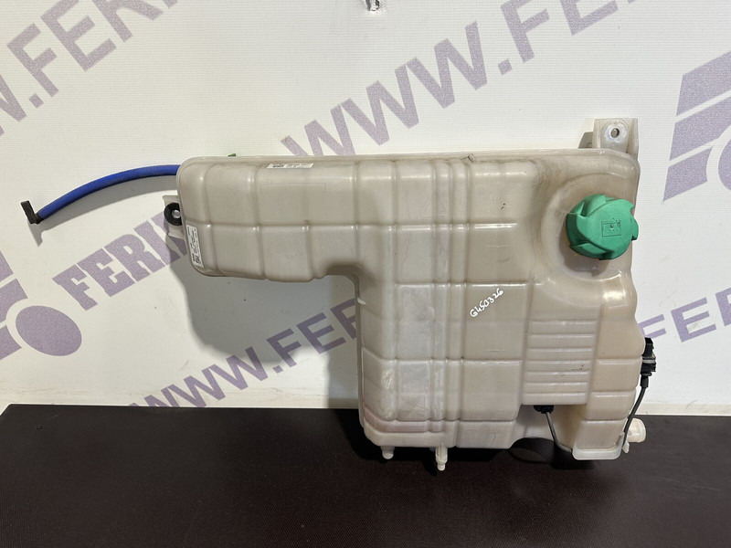 DAF expansion tank - Vase d'expansion pour Camion: photos 1 DAF expansion tank - Vase d'expansion pour Camion: photos 1