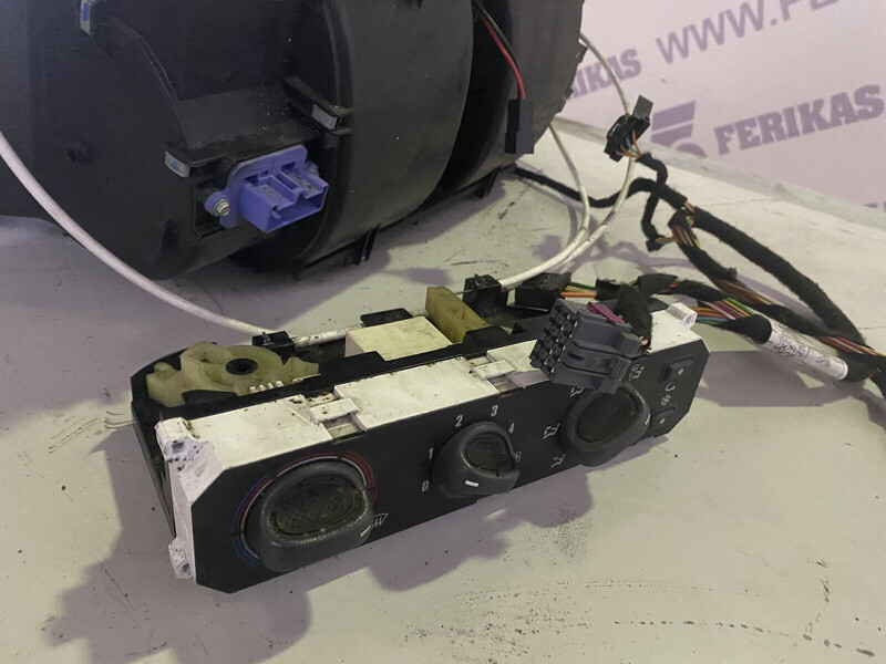 Iveco STRALIS - Chauffage/ Ventilation pour Camion: photos 3 Iveco STRALIS - Chauffage/ Ventilation pour Camion: photos 3