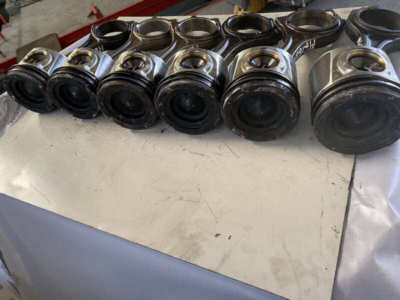 MAN - Moteur et pièces pour Camion: photos 4 MAN - Moteur et pièces pour Camion: photos 4