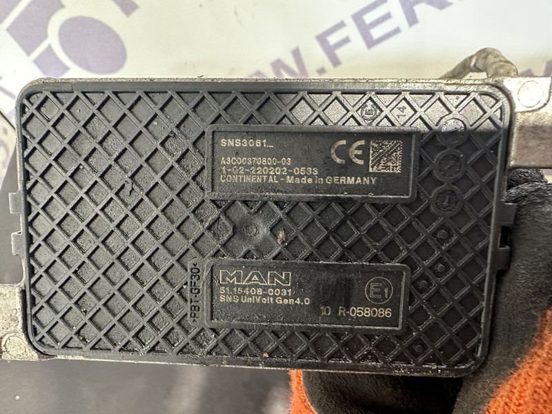 MAN NOX sensor - Tube d'echappement pour Camion: photos 4 MAN NOX sensor - Tube d'echappement pour Camion: photos 4