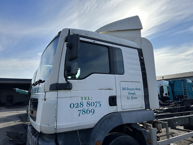 MAN TGM 18.290 - Cabine et intérieur pour Camion: photos 2 MAN TGM 18.290 - Cabine et intérieur pour Camion: photos 2