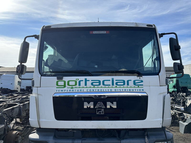 MAN TGM 18.290 - Cabine et intérieur pour Camion: photos 1 MAN TGM 18.290 - Cabine et intérieur pour Camion: photos 1