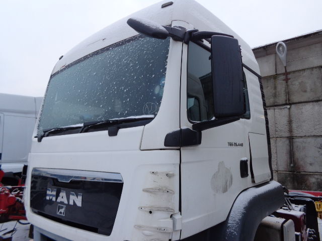MAN TGS good condition cab ( EUROPE DELIVERY ) - Cabine et intérieur pour Camion: photos 1 MAN TGS good condition cab ( EUROPE DELIVERY ) - Cabine et intérieur pour Camion: photos 1