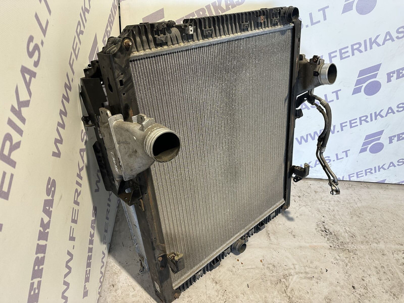 Mercedes-Benz Actros MP4 - Radiateur pour Camion: photos 3 Mercedes-Benz Actros MP4 - Radiateur pour Camion: photos 3