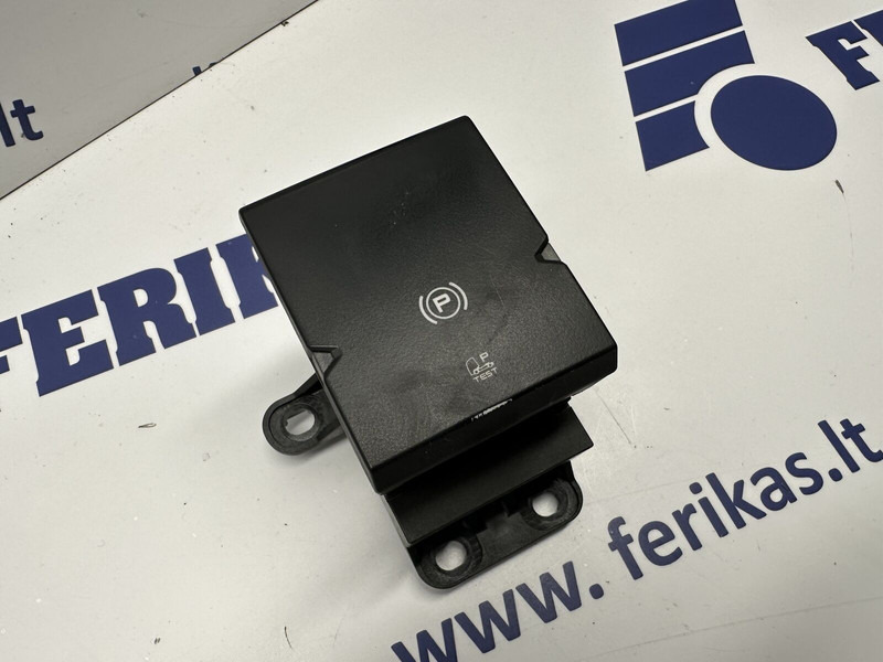 Renault parking brake switch - Panel de instrumentos pour Camion: photos 1 Renault parking brake switch - Panel de instrumentos pour Camion: photos 1
