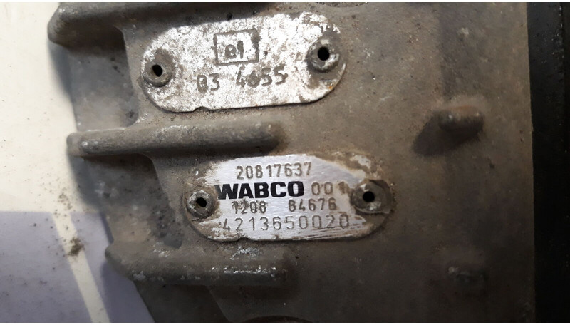 Volvo gearbox control unit - Bloc de gestion pour Camion: photos 4 Volvo gearbox control unit - Bloc de gestion pour Camion: photos 4