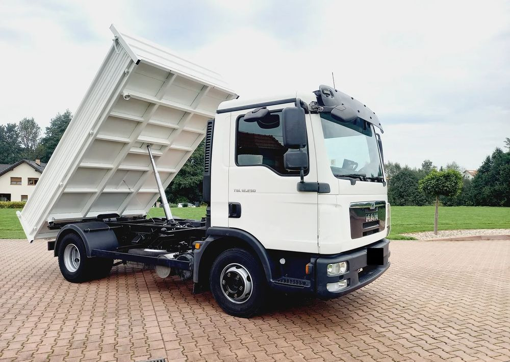 MAN TGL 12 250 EURO 5 !!! BLOKADA MOSTU !!!! - Camion benne: photos 2 MAN TGL 12 250 EURO 5 !!! BLOKADA MOSTU !!!! - Camion benne: photos 2