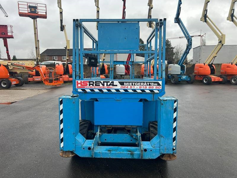 Genie GS2668 RT diesel 4x4 10m (1527) - Nacelle ciseaux: photos 4 Genie GS2668 RT diesel 4x4 10m (1527) - Nacelle ciseaux: photos 4