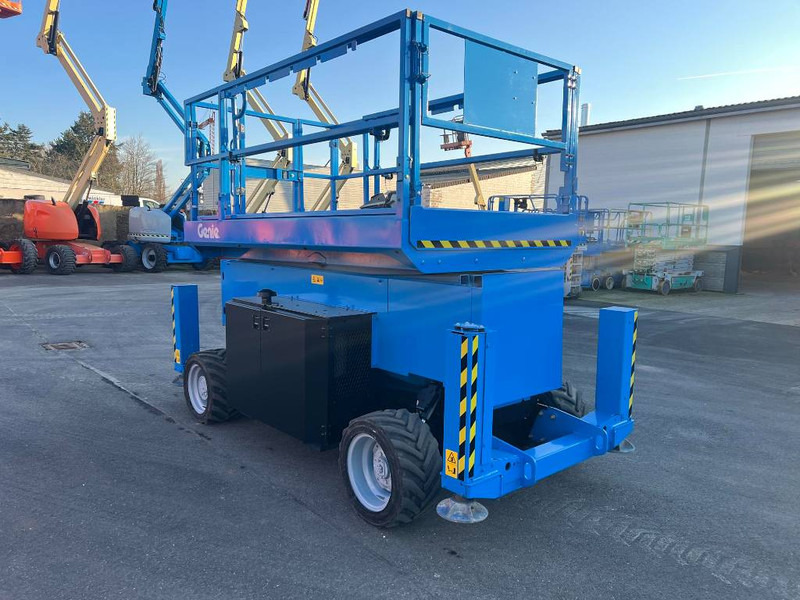 Genie GS4069 RT diesel 4x4 14m (1834) - Nacelle ciseaux: photos 5 Genie GS4069 RT diesel 4x4 14m (1834) - Nacelle ciseaux: photos 5