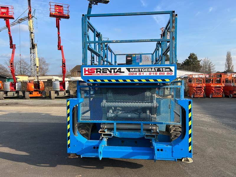 Genie GS4390 RT diesel 4x4 15m (1541) - Nacelle ciseaux: photos 4 Genie GS4390 RT diesel 4x4 15m (1541) - Nacelle ciseaux: photos 4