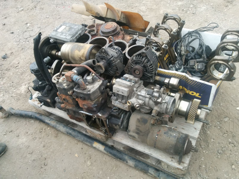 MAN E 2876 LOH 02 - Moteur et pièces: photos 4 MAN E 2876 LOH 02 - Moteur et pièces: photos 4
