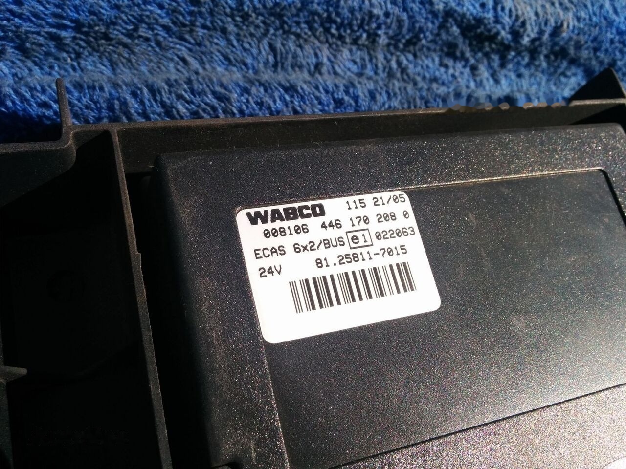 MAN WABCO ECU ZBR2 / 81.25806.7096. 4462100070 MAN CYTI - Bloc de gestion pour Bus: photos 2 MAN WABCO ECU ZBR2 / 81.25806.7096. 4462100070 MAN CYTI - Bloc de gestion pour Bus: photos 2