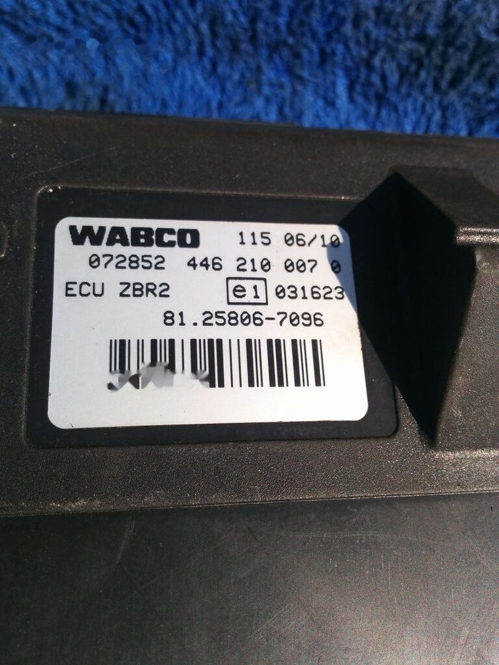 MAN WABCO ECU ZBR2 / 81.25806.7096. 4462100070 MAN CYTI - Bloc de gestion pour Bus: photos 4 MAN WABCO ECU ZBR2 / 81.25806.7096. 4462100070 MAN CYTI - Bloc de gestion pour Bus: photos 4