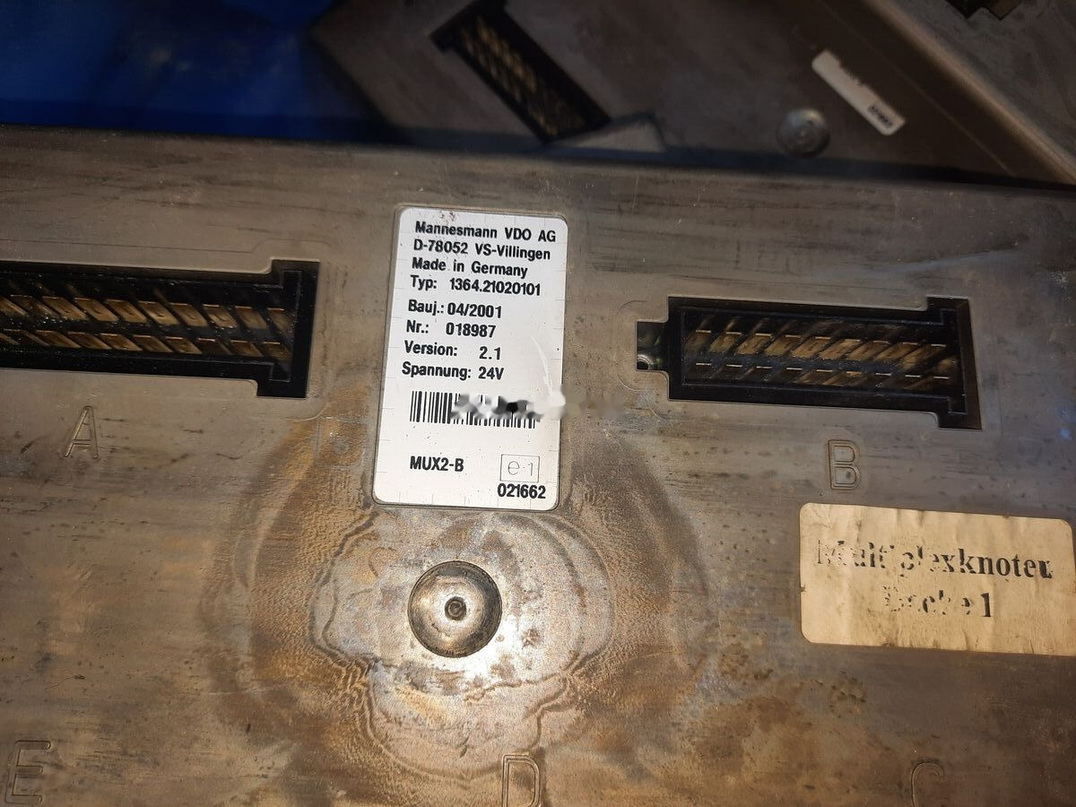 MAN ZR2-BS - VDO D78052 VS MAN CYTI - Bloc de gestion pour Bus: photos 4 MAN ZR2-BS - VDO D78052 VS MAN CYTI - Bloc de gestion pour Bus: photos 4
