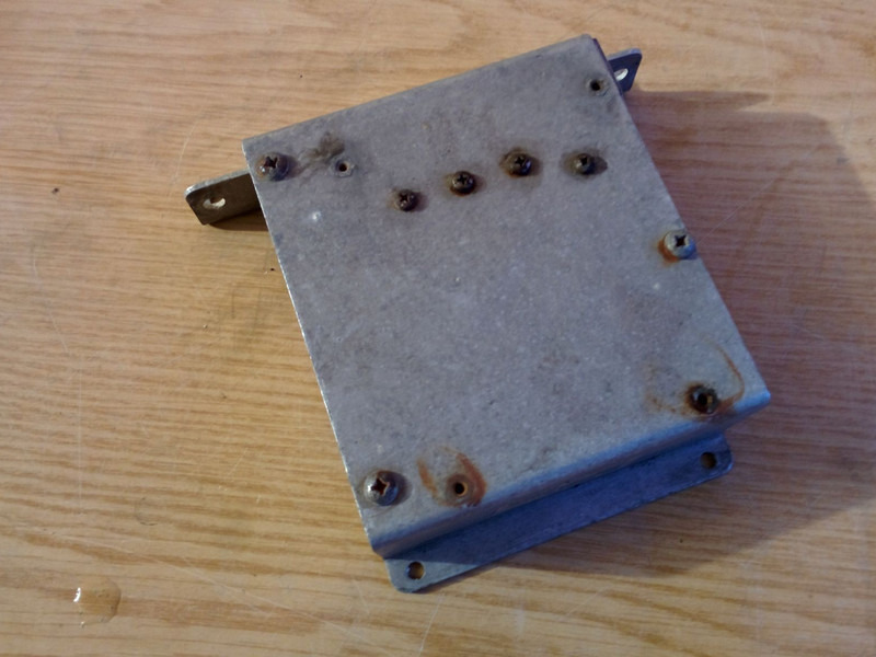 Scania 0485472. 458460 . 0881801800 - Bloc de gestion: photos 2 Scania 0485472. 458460 . 0881801800 - Bloc de gestion: photos 2