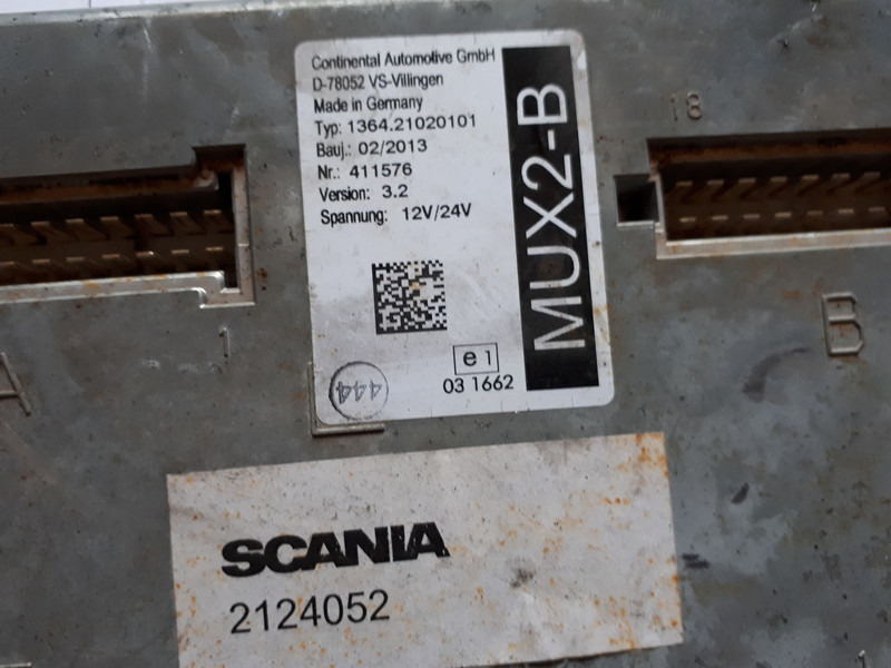 Scania MUX2-B MUX2-M.MUX2-B+/ ZR2-BS/ ZR2-BD - Bloc de gestion: photos 5 Scania MUX2-B MUX2-M.MUX2-B+/ ZR2-BS/ ZR2-BD - Bloc de gestion: photos 5