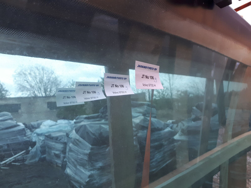 Volvo Carus 9700 - Fenêtre et pièces: photos 1 Volvo Carus 9700 - Fenêtre et pièces: photos 1