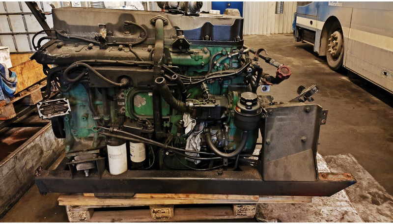 Volvo D9B380/ D9B-360 .G9A-300 D9B310. D9A.-340 - Moteur: photos 1 Volvo D9B380/ D9B-360 .G9A-300 D9B310. D9A.-340 - Moteur: photos 1