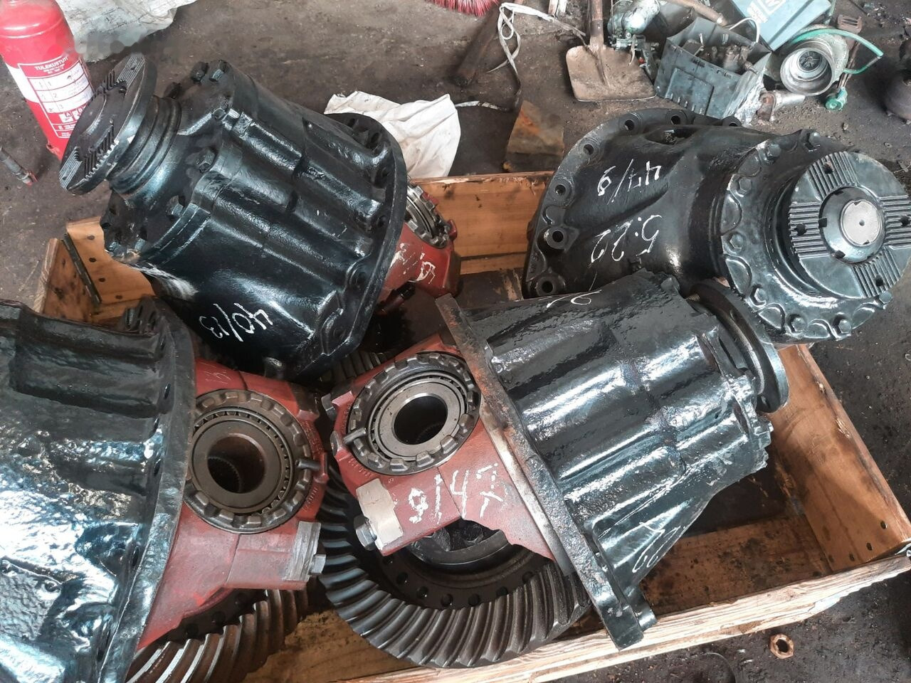 Volvo S91\PP .R9S . A-132 .RSS-1228B . RS1228SV. RS-1228C. RSS1344C. E Volvo B7R - Différentiel pour Bus: photos 1 Volvo S91\PP .R9S . A-132 .RSS-1228B . RS1228SV. RS-1228C. RSS1344C. E Volvo B7R - Différentiel pour Bus: photos 1