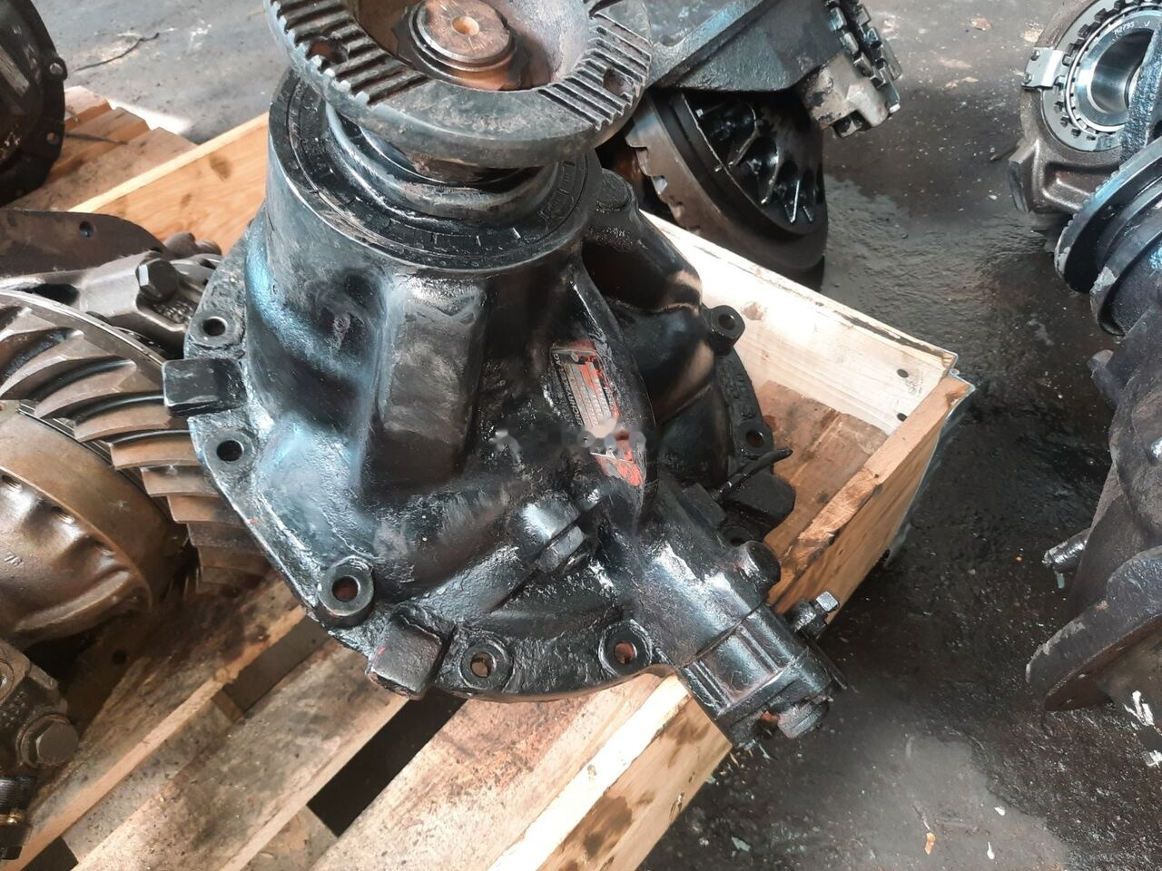Volvo S91\PP .R9S . A-132 .RSS-1228B . RS1228SV. RS-1228C. RSS1344C. E Volvo B7R - Différentiel pour Bus: photos 2 Volvo S91\PP .R9S . A-132 .RSS-1228B . RS1228SV. RS-1228C. RSS1344C. E Volvo B7R - Différentiel pour Bus: photos 2
