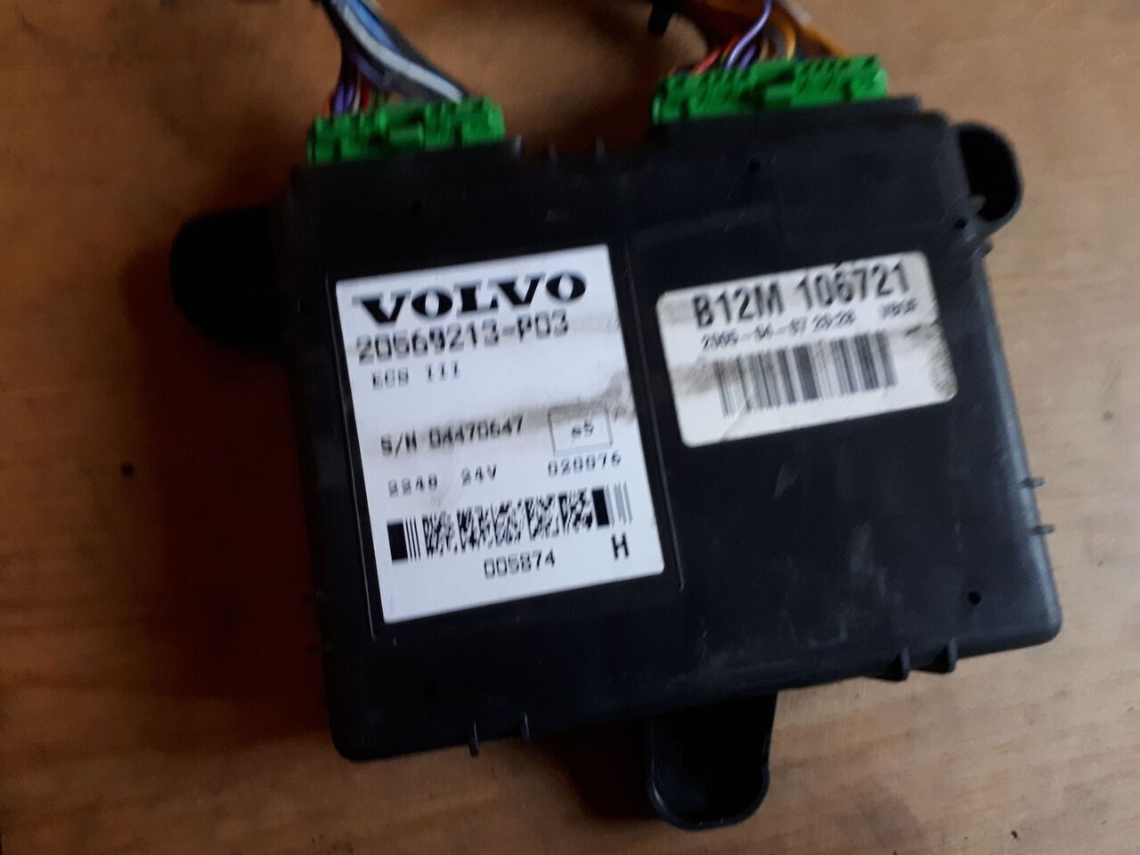 Volvo Siemts VDO 20514900-03 20569213-P03. 20744283-01. 20865208-02. Volvo B12 - Bloc de gestion pour Bus: photos 5 Volvo Siemts VDO 20514900-03 20569213-P03. 20744283-01. 20865208-02. Volvo B12 - Bloc de gestion pour Bus: photos 5