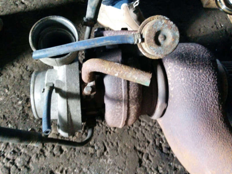 Turbocompresseur Volvo Вольво HOLSET HX40M . HX40G: photos 6 Turbocompresseur Volvo Вольво HOLSET HX40M . HX40G: photos 6