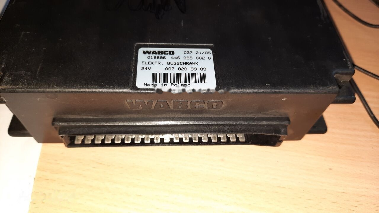 WABCO 4460550520.\FLO Control 22123A24\0839W3 - Bloc de gestion pour Bus: photos 3 WABCO 4460550520.\FLO Control 22123A24\0839W3 - Bloc de gestion pour Bus: photos 3