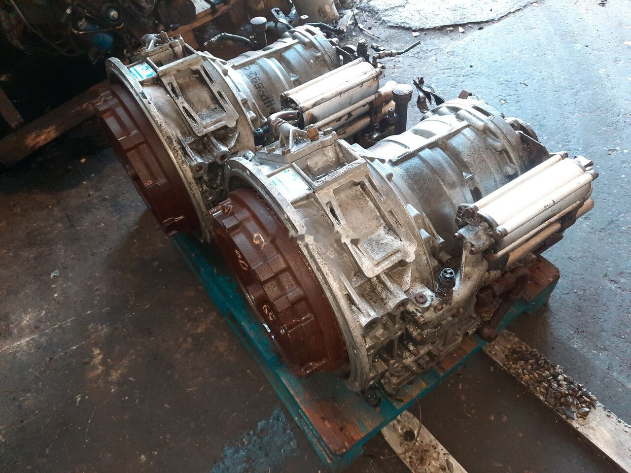 ZF 6HP604C .6HP502C. 6HP552C .6HP602C. 6HP592C. 6HP504C .6HP604C. 6 Volvo Man/ Volvo. Scnia. Mersedes - Boîte de vitesse pour Bus: photos 3 ZF 6HP604C .6HP502C. 6HP552C .6HP602C. 6HP592C. 6HP504C .6HP604C. 6 Volvo Man/ Volvo. Scnia. Mersedes - Boîte de vitesse pour Bus: photos 3