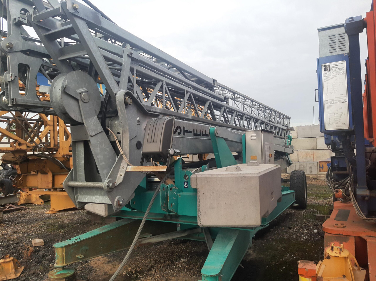 Cattaneo CM 82S4 - Grue à montage rapide: photos 4 Cattaneo CM 82S4 - Grue à montage rapide: photos 4