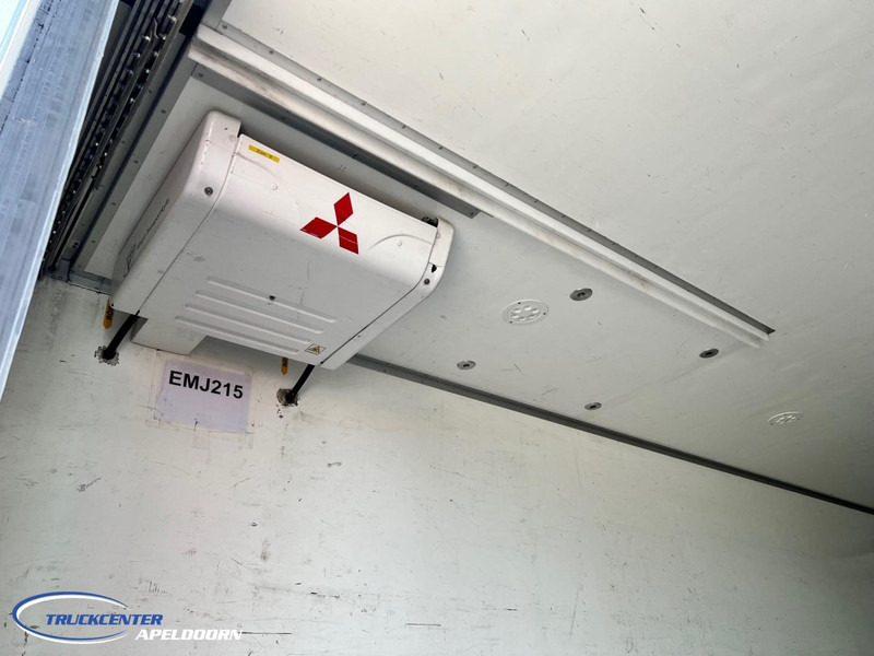 Camion frigorifique Scania R410 Mitsubishi Multitemp 3 zone, 8x4, 2000 kg lift: photos 6 Camion frigorifique Scania R410 Mitsubishi Multitemp 3 zone, 8x4, 2000 kg lift: photos 6