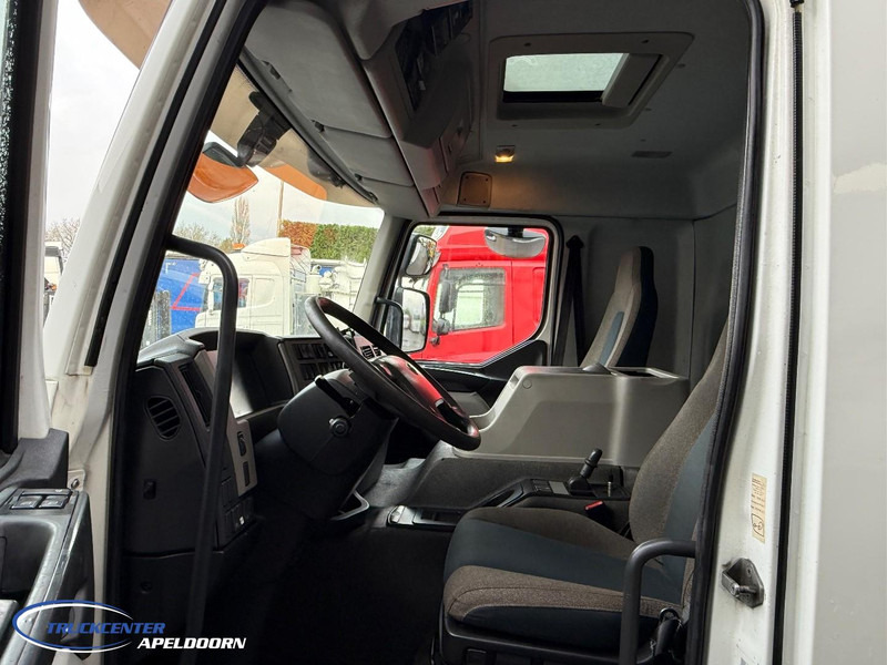 Volvo FE 320 441000 km, Steering axle, Chereau, Carrier - Camion frigorifique: photos 5 Volvo FE 320 441000 km, Steering axle, Chereau, Carrier - Camion frigorifique: photos 5