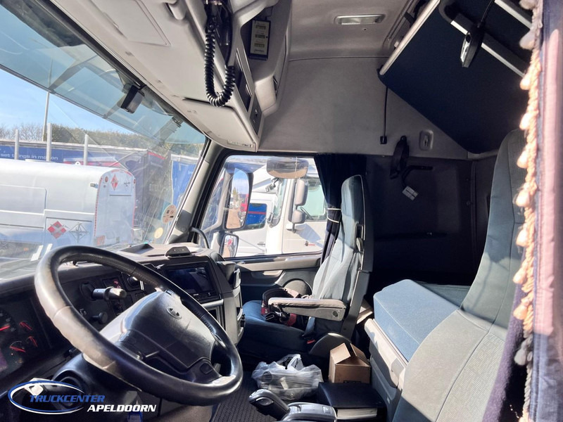 Volvo FH 440 HIAB 800 E4, 8x2 - Camion plateau, Camion grue: photos 5 Volvo FH 440 HIAB 800 E4, 8x2 - Camion plateau, Camion grue: photos 5